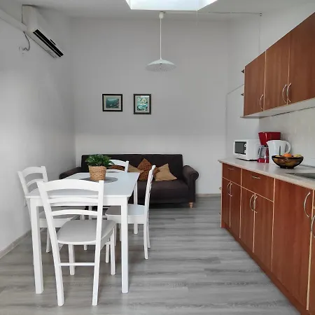 Urban Apartment *