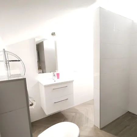 Urban Apartment *